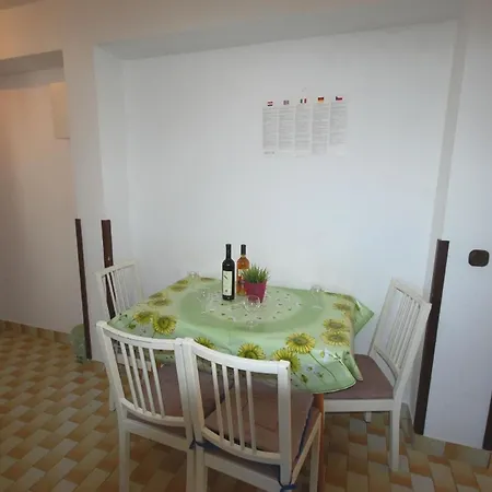 Fuer 4 Personen Ca 40 Qm In Njivice, Kvarner Bucht Krk *